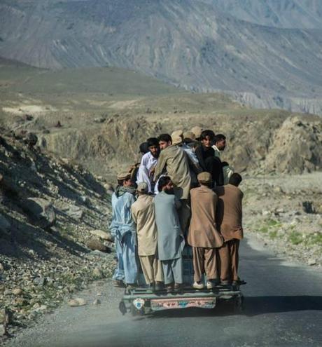 Over 30 people on this car