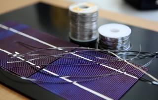 Solar cells and soldered tabbing wire. (Credit: Michael Dorausch michaeldorausch.com)