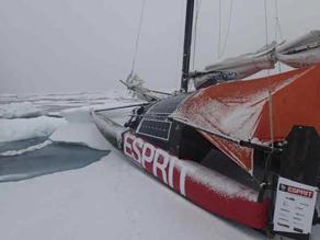 French Team Sailing To The North Pole