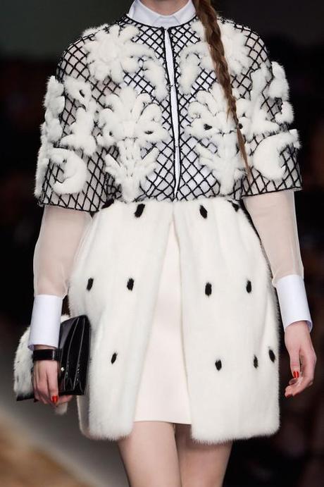 chicplastic:

girlannachronism:

Valentino fall 2013 rtw...