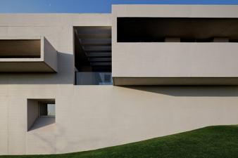 Marcelo Rios House by Gonzalo Mardones arquitecto