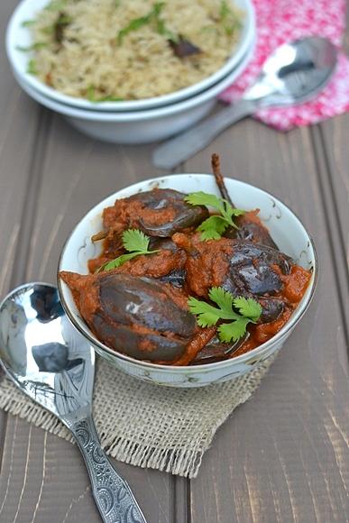 Shahi Baingan (Eggplant in Spicy tomato-almond sauce)