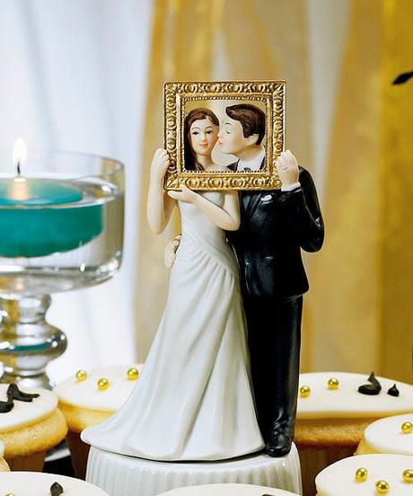 picture-perfect-couple-cake-topper-lg3
