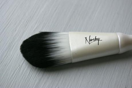 Nanshy foundation brush