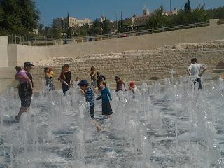 Teddy Park: free water fun in Jerusalem!