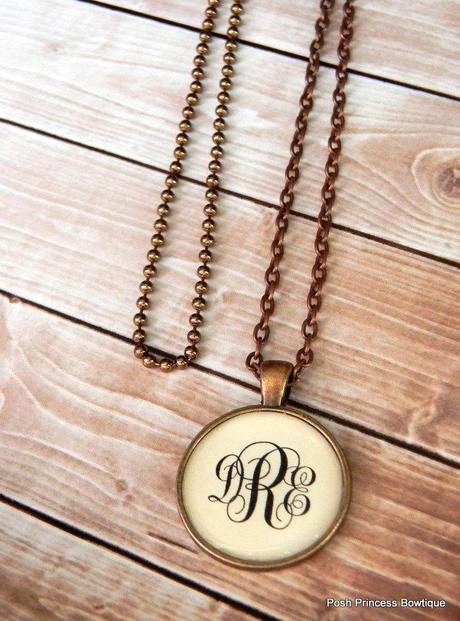 Monogrammed bridesmaids pendant