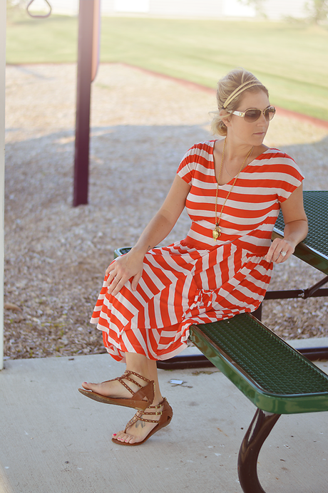 Pregnant Swag: It's all about it stripes {Week 5}