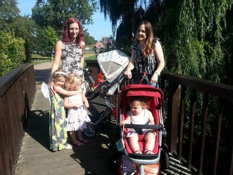 Mine & Darcie's mini getaway with the girls... plus Niall!