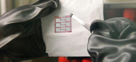 Work by a research team at Penn State and Rice University could lead to the development of flexible solar cells. The engineers' technique centers on control of the nanostructure and morphology to create organic solar cells made of block polymers. (Credit: Curtis Chan / Penn State)