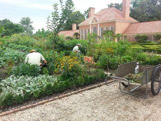 Mt Vernon Garden and Green House