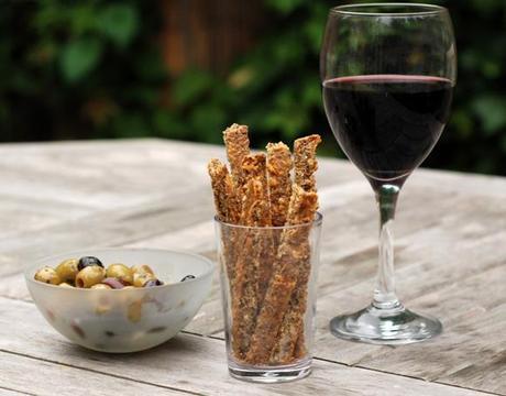 low-carb-cheese-straws-landscape-580