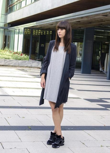 outfit t-shirt dress chanel sneakers black grey