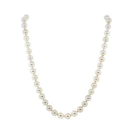 Pearl necklace for bridesmaids