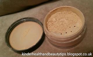 Autograph M&S; Mineral Loose Powder Foundation in Fair:  Review with Swatches