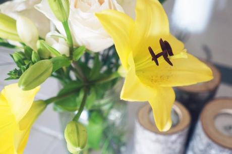 sunny floral arrangement