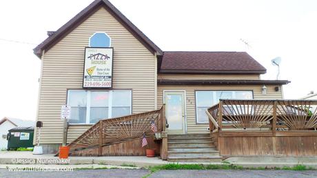 Lowell's Pizza House in Lowell, Indiana