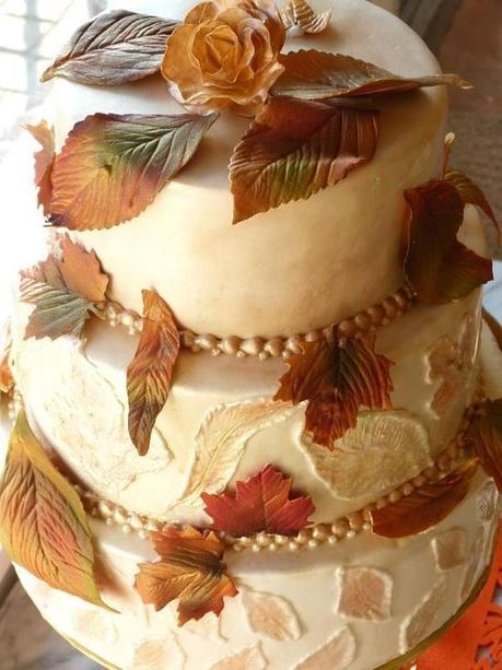 Fall Leaf Wedding Cake