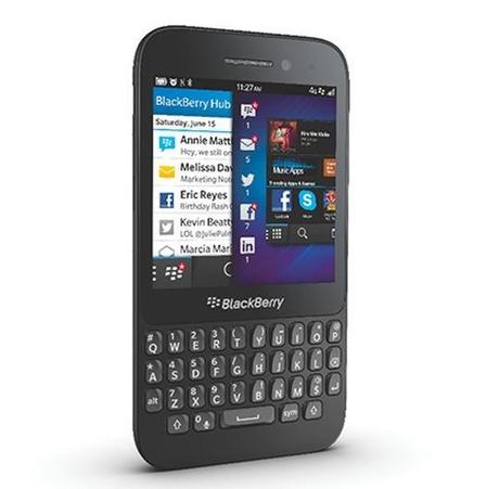 Why I'm Switching To The BlackBerry Q5