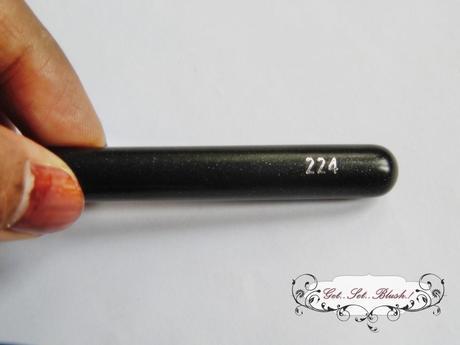 Review of the Tapered Blending Eye Shadow Make Up Brush from Buyincoins.com