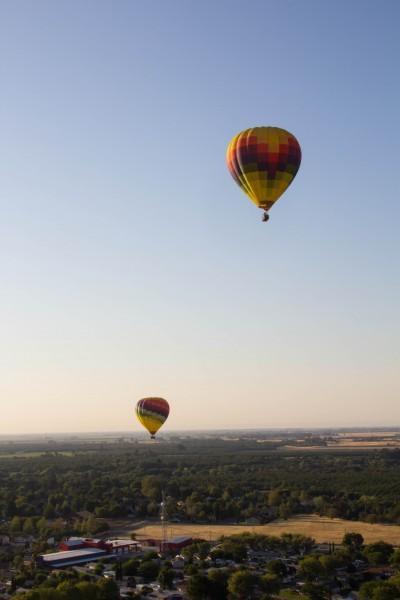 napa valley balloons 7 400x600 San Francisco: Hot Air Balloons and Napa Valley