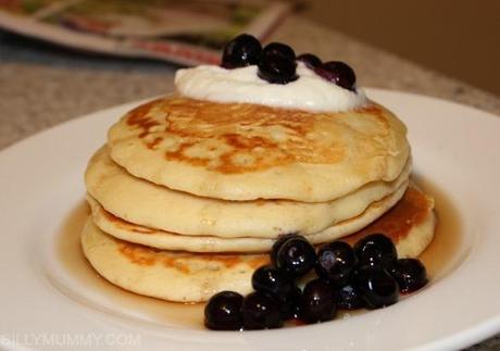 APPLE BLUEBERRY RICOTTA PANCAKE