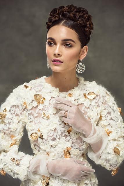 Editorial: Spanish Rose