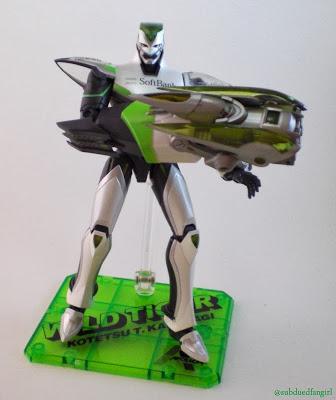 Subdued Figures: Wild Tiger S.H. Figurarts (Tiger & Bunny) Wild Tiger S.H. Figurarts Review Picture 11
