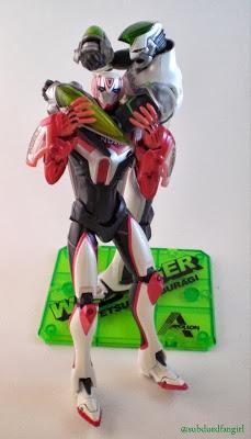 Subdued Figures: Wild Tiger S.H. Figurarts (Tiger & Bunny) Wild Tiger S.H. Figurarts Review Picture 12