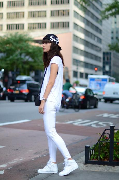 white jeans white sneakers white tee SUP