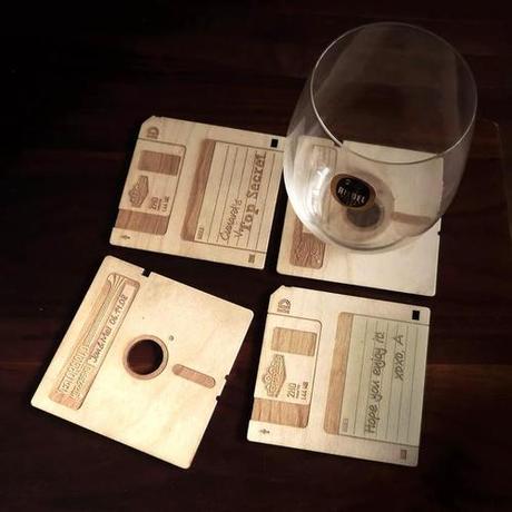 Customizable-Floppy-Disk-Coasters_