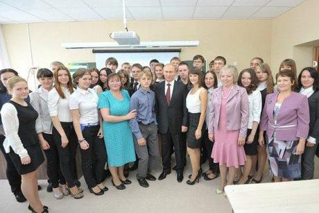 President Putin with teachers at School #7 in Kurgan.