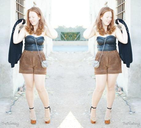 High waited leather shorts Outfit  - TheMowWay.com