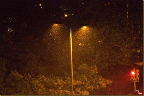 rainy night, delhi