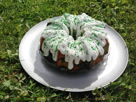 mojito marble bundt cake with green sprinkles and white flavoured icing rum lime and mint recipe alcoholic