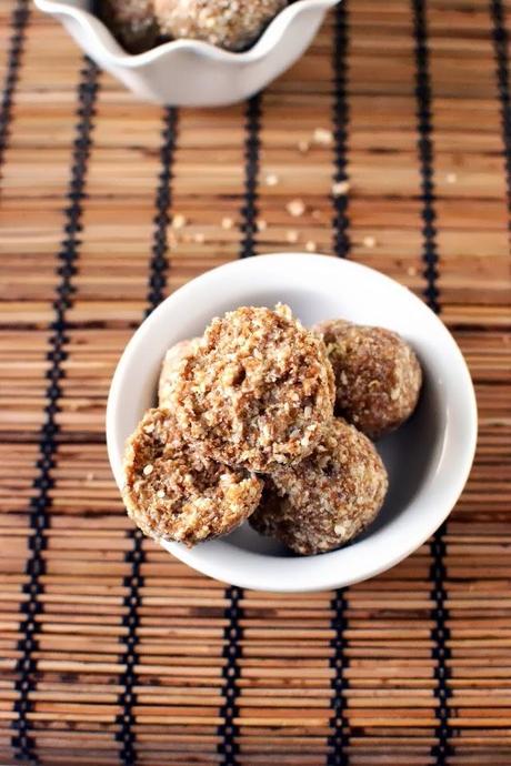 Chimmiri Undalu (Sesame-Jaggery Balls)