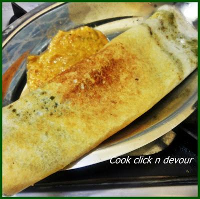 Masal dosai (Indian crepe with potato stuffing)