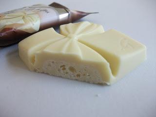 New! Galaxy Gift For You White Chocolate with a Bubbly Centre Review