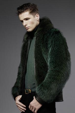 Must See: Versace Fall/Winter 2013-14 Lookbook