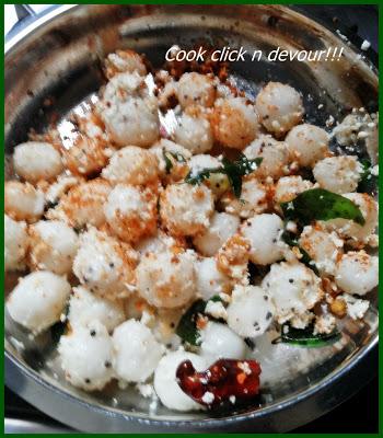 Mani kozhukattai-Ammini kozhukattai (Kozhukattai sundal)(Steamed mini rice balls)