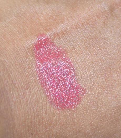 Oriflame Very Me Lipmania Lipstick Vibrant Peach - And Reason Why You Need It!