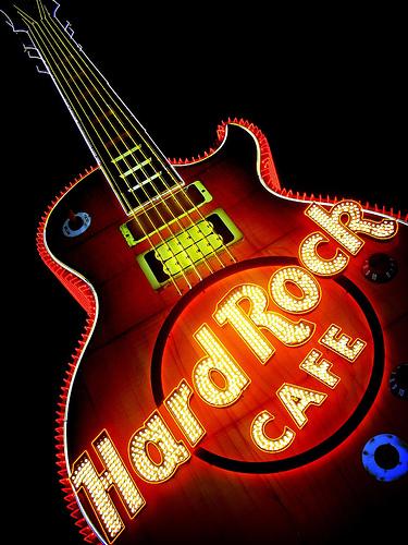 Hard-Rock-Cafe-Guitare