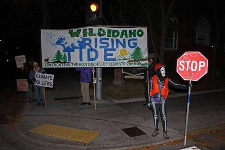 wild-idaho-rising-tide-on-corner