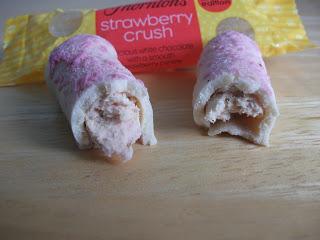 Thorntons White Chocolate Strawberry Crush and Orange Pressé Bars (Limited Edition) Review