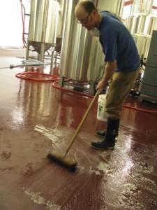 Cleaning a brewery floor Cleaning Brewer