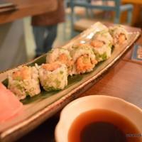 Spicy Salmon Special roll
