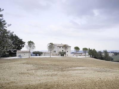 build | countryside villa restoration in italy