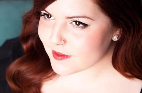 Mary Lambert’s “She Keeps Me Warm” Does Queer Representation Right Mary Lambert’s “She Keeps Me Warm” Does Queer Representation Right