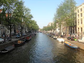 Amsterdam - Canals, Coffee Shops and Bicycles