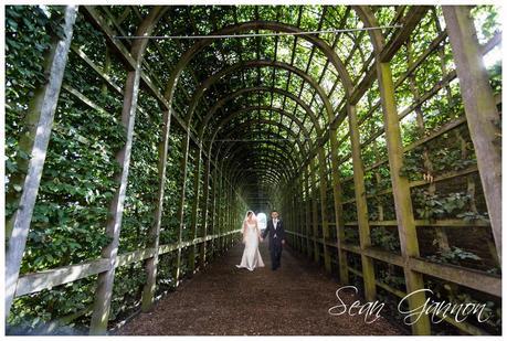 Hampton Court Palace Wedding Photographer 018