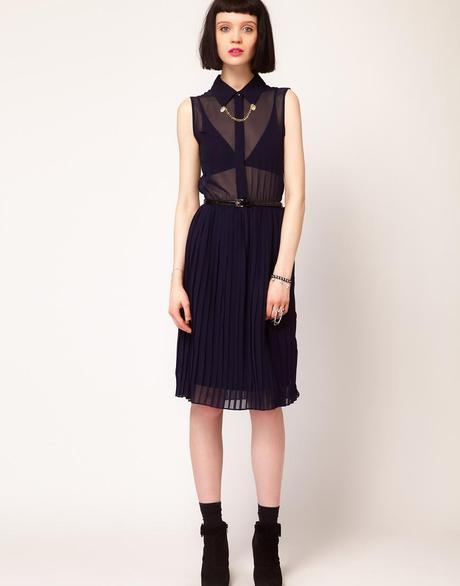 Pick Of The Day: Chiffon Lionhead Chain Collar Midi Dress